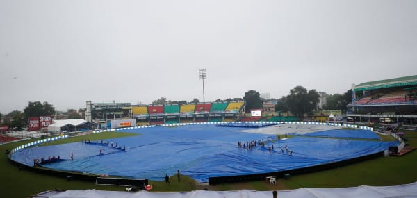 ഇന്ത്യ-ബം​ഗ്ലാദേശ് രണ്ടാം ടെസ്റ്റ്; രണ്ടാം ദിനം മഴമൂലം ഉപേക്ഷിച്ചു