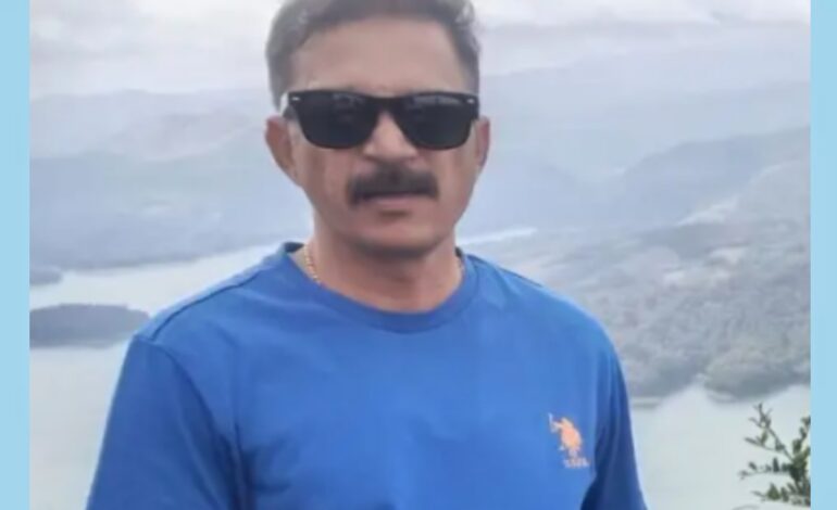 എറണാകുളത്ത്   പോലീസ് ഓഫീസർ ആത്മഹത്യ ചെയ്ത നിലയില്‍.