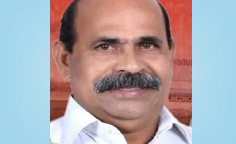 പന്തളം നഗരസഭയിൽ ബിജെപിക്ക് മിന്നും വിജയം : ബിജെപി നേതാവ് അച്ചൻകുഞ്ഞ് ജോൺ ചെയർമാനായി തിരഞ്ഞെടുക്കപ്പെട്ടു