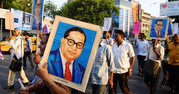 അ​മി​ത് ഷാ അം​ബേ​ദ്ക​റെ അ​പ​മാ​നി​ച്ചെ​ന്ന് ആ​രോ​പി​ച്ച്  പ്ര​തി​ഷേ​ധ​വു​മാ​യി പ്ര​തി​പ​ക്ഷം