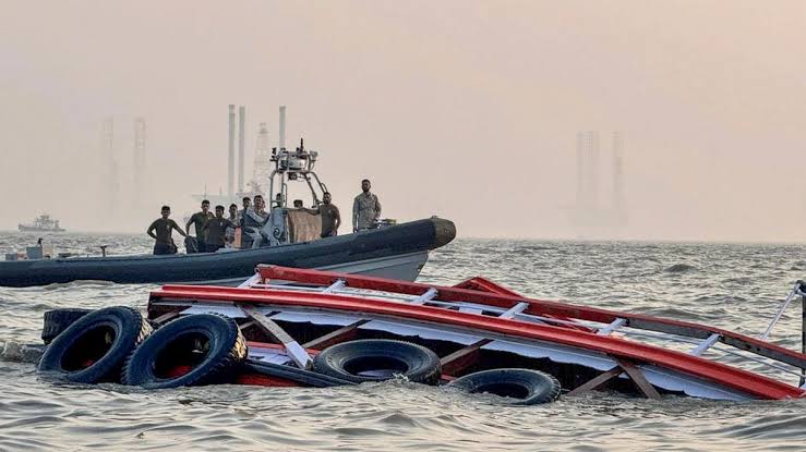 മുംബൈ ബോട്ട് അപകടം :നാവികസേനയുടെ സ്പീഡ് ബോട്ട് ഓപ്പറേറ്ററെ തിരിച്ചറിഞ്ഞു