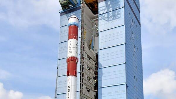 ചരിത്രമുഹൂർത്തത്തിനൊരുങ്ങി ഇന്ത്യ; പിഎസ്എൽവി സി60 വിക്ഷേപണം ഇന്ന്