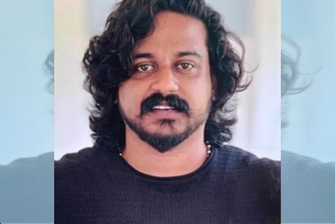 കൊച്ചിയിൽ ബൈക്ക് മരത്തിലിടിച്ച് യുവാവിന് ദാരുണാന്ത്യം