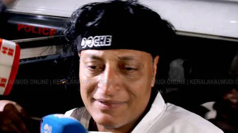 ജാമ്യം കിട്ടിയിട്ടും ജയിലിൽനിന്നു പുറത്തിറങ്ങയില്ല :കോടതിയുടെ രൂക്ഷ വിമർശനത്തിന് മറുപടിയുമായി ബോബി ചെമ്മണൂര്‍