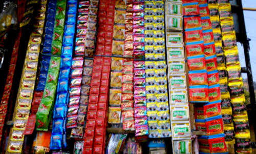 ചെങ്ങന്നൂർ :കാരയ്ക്കാട് പട്ടങ്ങാട് വൻ ലഹരി വേട്ട. 50 ചാക്ക് നിറയെ ഹാൻസ് പിടികൂടി