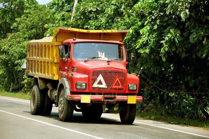 ടിപ്പർ ലോറികൾക്ക് 3 ദിവസം പത്തനംതിട്ട ജില്ലയിൽ നിരോധനം