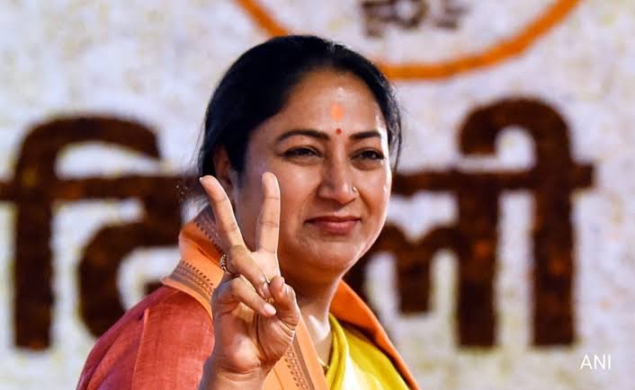 രേഖ ഗുപ്ത ഡല്‍ഹി മുഖ്യമന്ത്രിയായി സത്യപ്രതിജ്ഞ ചെയ്തു