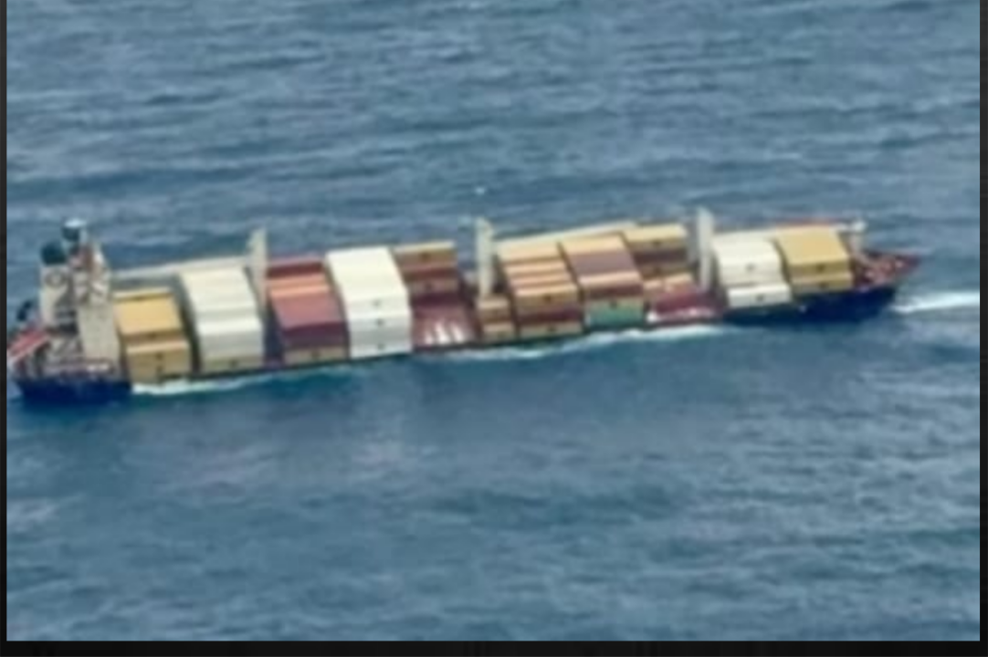 എംഎസ്‌സി എൽസ 3 ചരക്കുകപ്പൽ കടലിൽ മുങ്ങിയ അപകടം സംസ്ഥാന ദുരന്തമായി പ്രഖ്യാപിച്ചു.