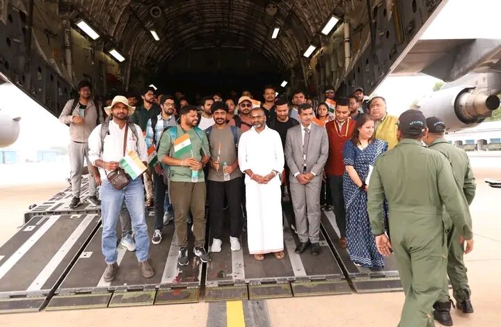 ഇറാനിൽ നിന്ന് 292 ഇന്ത്യൻ പൗരന്മാരെ  വിദേശകാര്യ മന്ത്രാലയം. ന്യൂഡൽഹിയിലെത്തിച്ചു