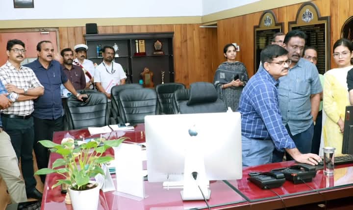 നിലമ്പൂര്‍ ഉപതെരഞ്ഞെടുപ്പ്: പോളിങ് ഉദ്യോഗസ്ഥര്‍ക്കുള്ള  രണ്ടാം ഘട്ട റാന്‍ഡമൈസേഷന്‍ പൂര്‍ത്തിയായി