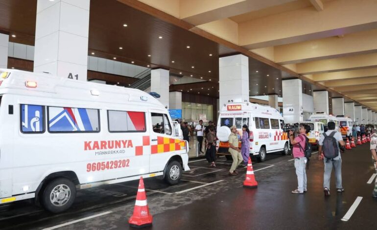 കെനിയയിൽ വിനോദ യാത്രാ സംഘം സഞ്ചരിച്ചിരുന്ന വാഹനം അപകടത്തില്‍പ്പെട്ടു മരിച്ച 5 മലയാളികളുടെ മൃതദേഹം നാട്ടിലെത്തിച്ചു.