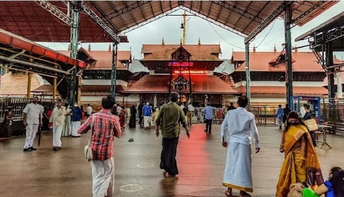 ഇനി ടോക്കണ്‍ മറിച്ചുനല്‍കാന്‍ പറ്റില്ല; ഗുരുവായൂരില്‍ പ്രത്യേക ദര്‍ശനത്തിന് ആധാര്‍ കാര്‍ഡ് നിര്‍ബന്ധംഗുരുവായൂര്‍ ക്ഷേത്രത്തില്‍ പ്രത്യേക ദര്‍ശനത്തിന് ടോക്കണ്‍ ലഭിക്കാന്‍ ആധാര്‍ കാര്‍ഡ് നിര്‍ബന്ധമാക്കി.