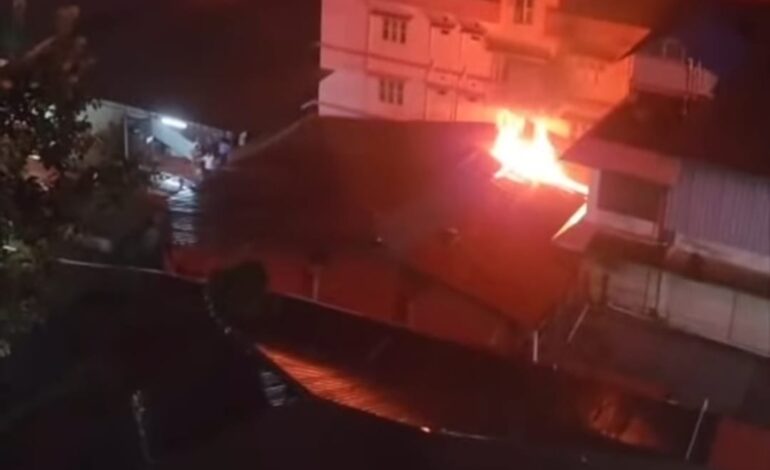 തിരുവല്ലയിൽ പ്രാർത്ഥനാലയത്തിൻ്റെ വിറക് പുരയ്ക്ക് തീ പിടിച്ചു