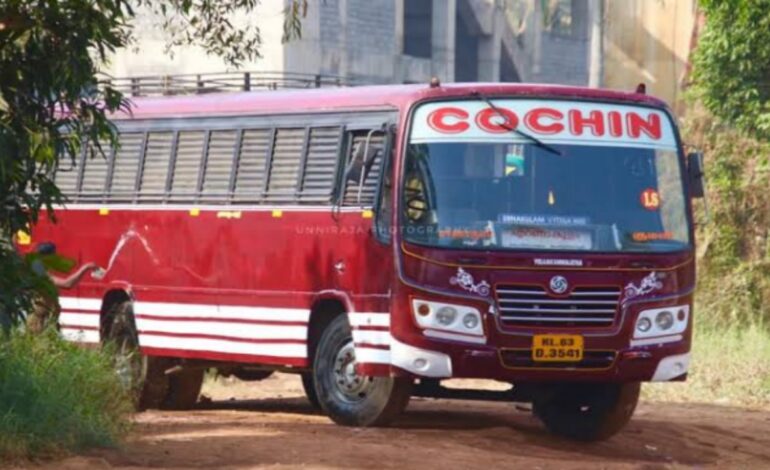 മത്സരയോട്ടം; കൊച്ചിയിൽ സ്വകാര്യ ബസിന്റെ ഫിറ്റ്നസ് റദ്ദാക്കി