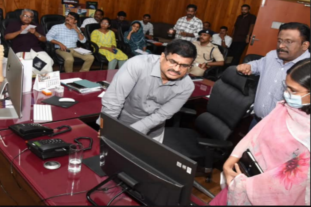 നിലമ്പൂര്‍ ഉപതെരഞ്ഞെടുപ്പ് വോട്ടിങ് മെഷീനുകളുടെ രണ്ടാംഘട്ട റാന്‍ഡമൈസേഷന്‍ പൂര്‍ത്തിയായി