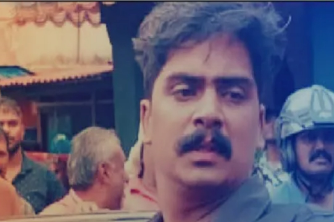 തിരുവനന്തപുരത്ത് മദ്യപിച്ച പൊലീസ് ഉദ്യോഗസ്ഥന്‍ ഓടിച്ച കാര്‍ ബാങ്ക് ജീവനക്കാരിയെ ഇടിച്ചു തെറിപ്പിച്ചു.