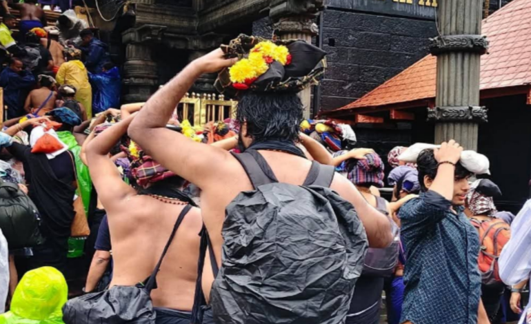 ശബരിമലയിൽ  രണ്ടുപേർ കുഴഞ്ഞു വീണു മരിച്ചു.