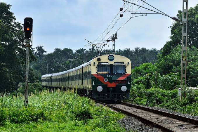 കോഴിക്കോട്-പാലക്കാട് റൂട്ടിൽ പുതിയ ട്രെയിൻ അനുവദിച്ച് ദക്ഷിണ റെയിൽവേ