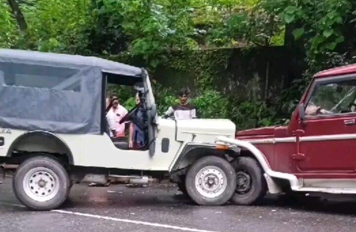 നേര്യമംഗലത്ത്  വാഹനാപകടം