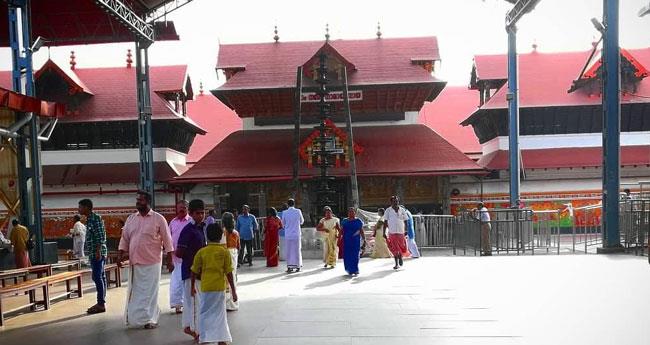 ഉ​പ​രാ​ഷ്ട്ര​പ​തി​യു​ടെ സ​ന്ദ​ർ​ശ​നം; ഗു​രു​വാ​യൂ​ർ ക്ഷേ​ത്ര​ത്തി​ൽ നി​യ​ന്ത്ര​ണം.