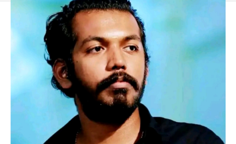 അങ്കമാലിയിൽ പിതാവും കുഞ്ഞും കാൽ തെറ്റി പുഴയിൽ വീണു: രക്ഷിച്ച് യുവാവ്