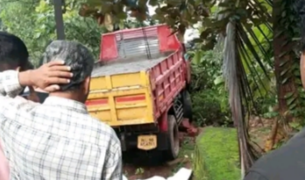 കണ്ണമംഗലത്ത് ലോറി അപകടം: ഡ്രൈവർക്ക് ദാരുണാന്ത്യം