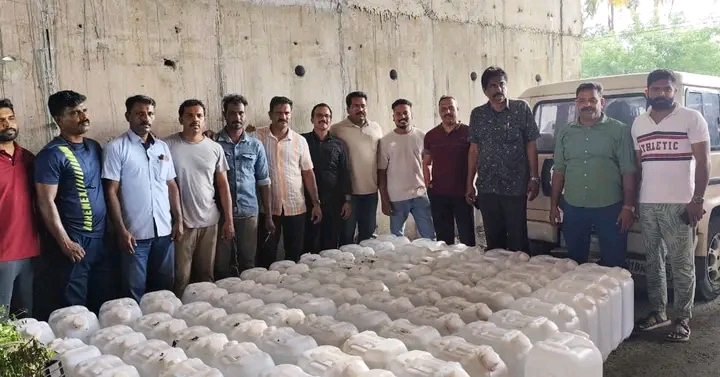 വൻ സ്പിരിറ്റ്‌ വേട്ട :കൊടകരയിൽ പിടികൂടിയത് 2765 ലിറ്റർ സ്പിരിറ്റ്