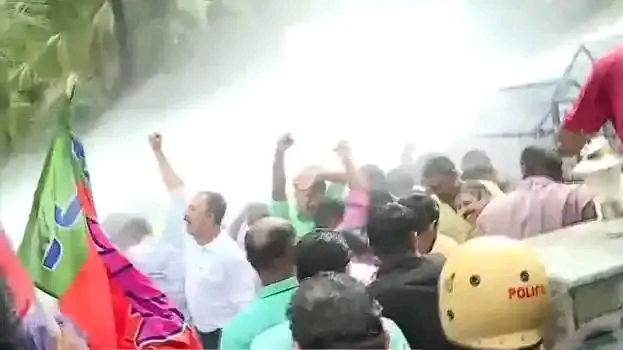 രാഹുല്‍ മാങ്കൂട്ടത്തിലിനെതിരെ ബിജെപി നടത്തിയ മാർച്ചില്‍ സംഘർഷം