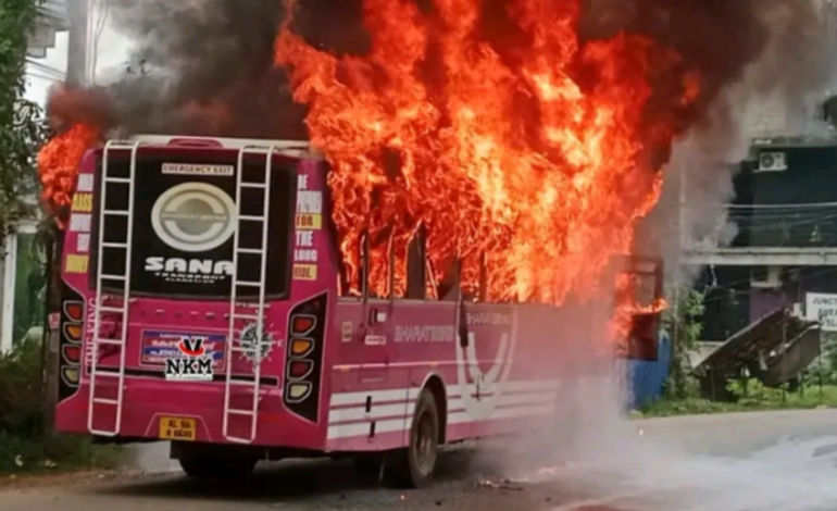 മലപ്പുറത്ത് ബസ് കത്തിയ സംഭവം : ഷോർട്ട് സർക്യൂട്ടാകാമെന്ന് എം വി