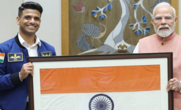 പ്രധാനമന്ത്രിയെ സന്ദര്‍ശിച്ച് ശുഭാന്‍ഷു ശുക്ല