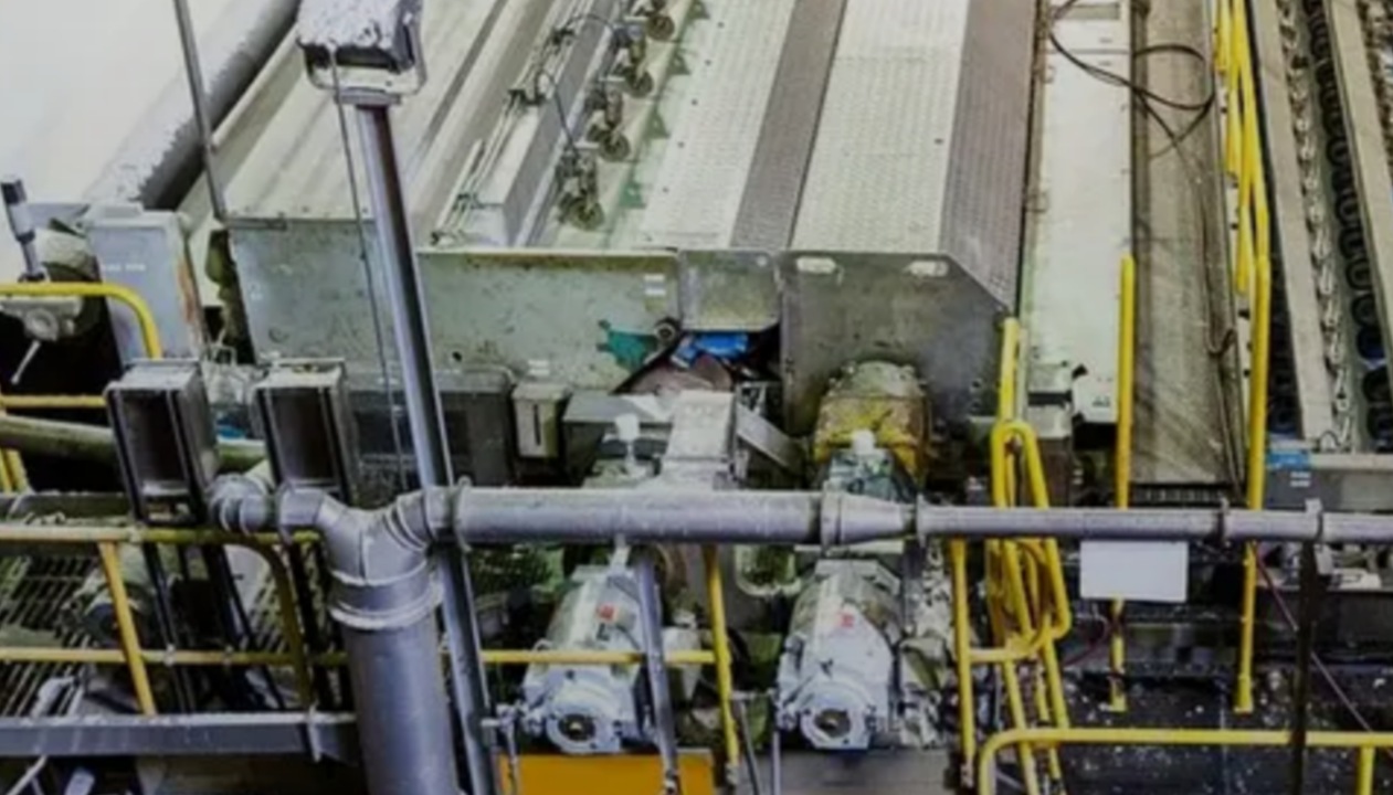 കോട്ടയത്ത്‌ പേപ്പർ മില്ലിൽ ജോലിക്കിടെ ഷോള്‍ മില്ലിലെ മെഷീനിന്റെ ബെല്‍റ്റില്‍ കുടുങ്ങി യുവതിക്ക് ദാരണന്ത്യം