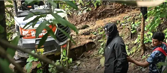 ധര്‍മ്മസ്ഥലകേസ് വ്യാജം ;വെളിപ്പെടുത്തല്‍ നടത്തിയ മുൻ ശുചീകരണ തൊഴിലാളി അറസ്റ്റിൽ