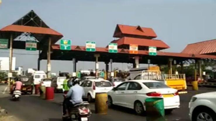 പാലിയേക്കര ടോൾ പ്ലാസയിൽ ടോൾ നിരക്ക് ഉയർത്തി