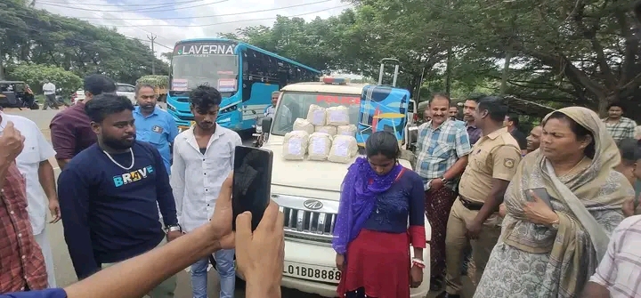 കോട്ടയ്ക്കലിൽ വൻ കഞ്ചാവ് വേട്ട; 15 കിലോ കഞ്ചാവുമായി ഇതരസംസ്ഥാന തൊഴിലാളികൾ പിടിയിൽ