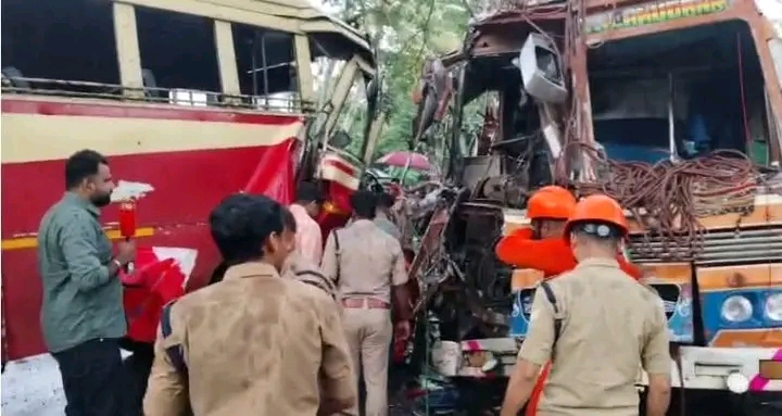 തിരുവനന്തപുരത്ത് കെ എസ് ആർ ടി സി ബസ്സും ലോറിയും കൂട്ടിയിടിച്ചു :നിരവധി പേർക്ക് പരുക്ക്