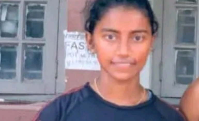 സ്റ്റേഡിയത്തിൽ പരിശീലനത്തിന് പോകുമ്പോൾ അപകടം :ആലപ്പുഴയിൽ കണ്ടെയ്നർ ലോറി സ്കൂട്ടറിൽ ഇടിച്ചു:അപകടത്തിൽ കായികതാരത്തിന് ദാരുണാന്ത്യം.