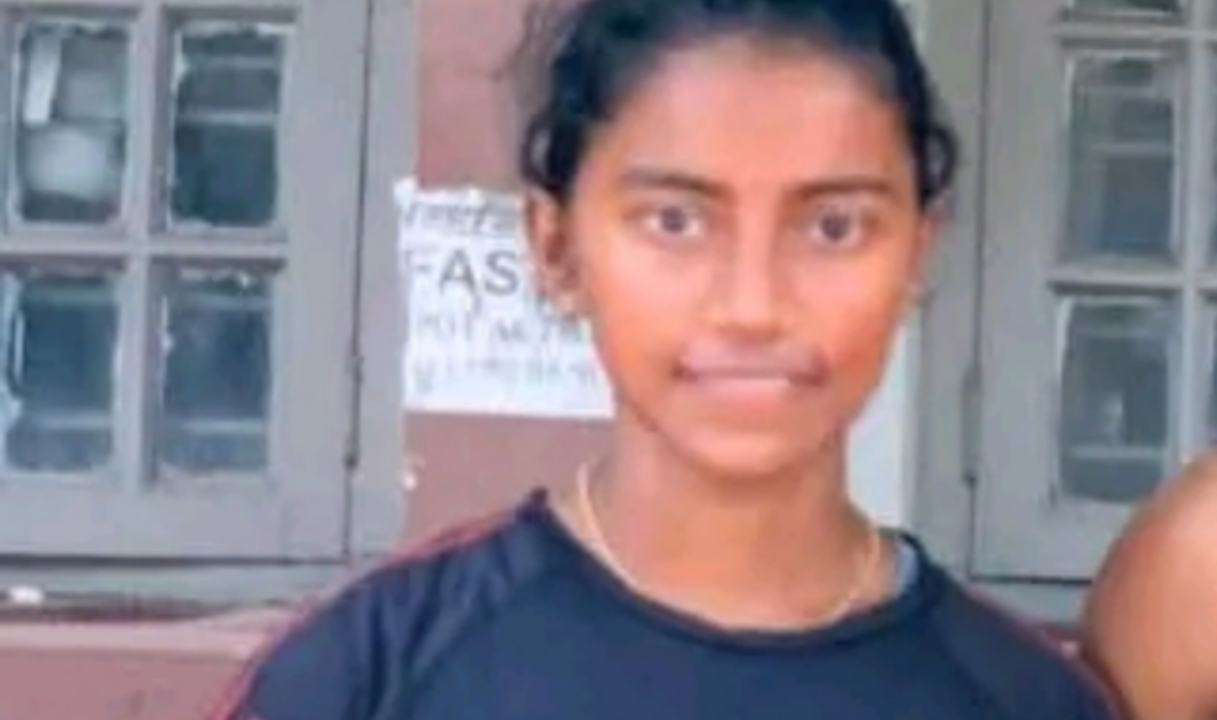 സ്റ്റേഡിയത്തിൽ പരിശീലനത്തിന് പോകുമ്പോൾ അപകടം :ആലപ്പുഴയിൽ കണ്ടെയ്നർ ലോറി സ്കൂട്ടറിൽ ഇടിച്ചു:അപകടത്തിൽ കായികതാരത്തിന് ദാരുണാന്ത്യം.