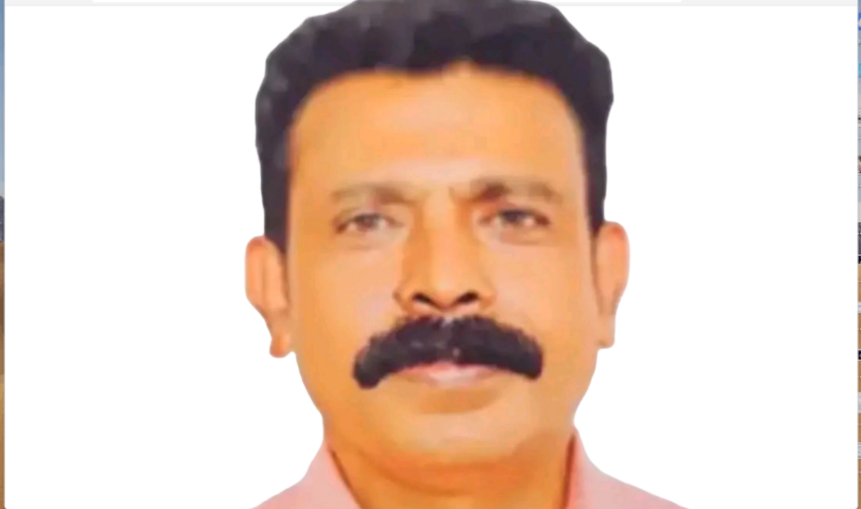 കൊല്ലത്ത് കോൺക്രീറ്റ് ഡിവൈഡറിൽ ബൈക്ക് ഇടിച്ചു: മധ്യവയസ്ക്കന് ദാരുണാന്ത്യം