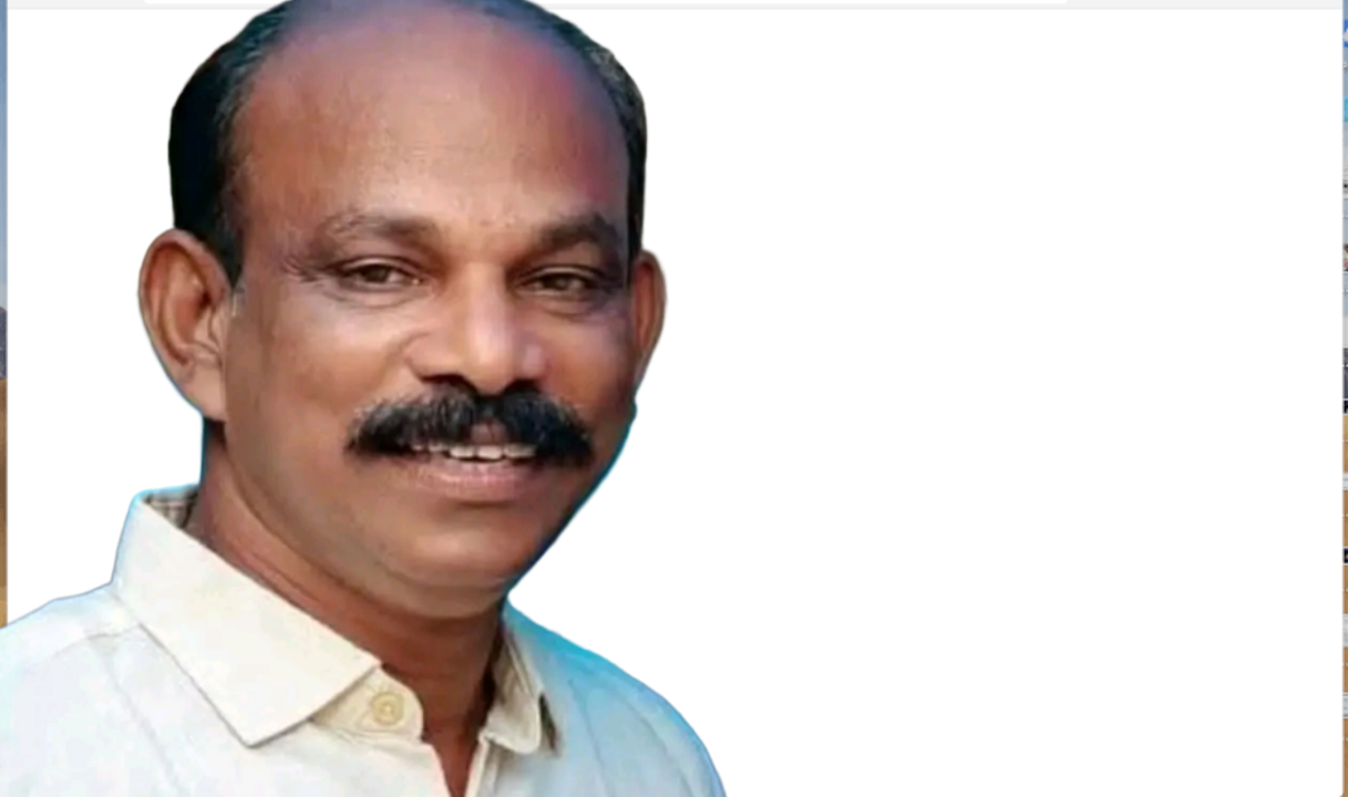 കായംകുളത്ത് ബാഡ്മിന്റൽ കളിക്കുന്നതിനിടെ 55 കാരൻ കുഴഞ്ഞുവീണു മരിച്ചു.