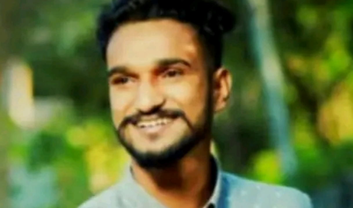 വടക്കഞ്ചേരി മംഗലം ദേശീയപാതയിൽ കാറിടിച്ച് രണ്ട് യുവാക്കൾക്ക് ദാരുണാന്ത്യം