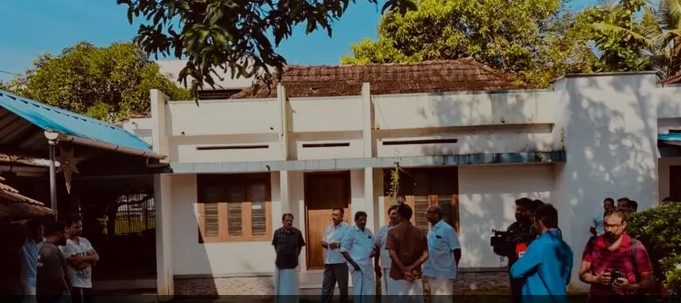 ഏറ്റുമാനൂരിൽ വീട്ടമ്മയെ കഴുത്തറത്ത് മരിച്ചനിലയില്‍