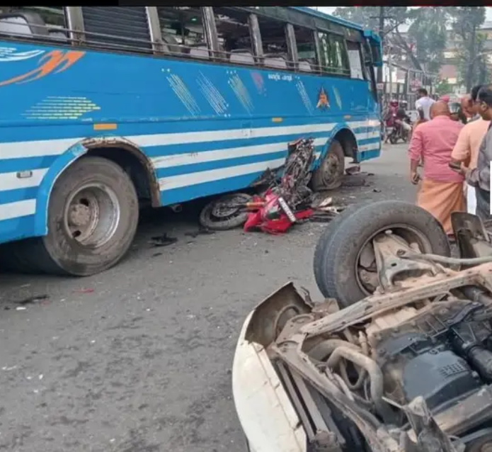 പറവൂരിൽ മൂന്നു വാഹനങ്ങൾ കൂട്ടിയിടിച്ച് വൻ അപകടം: പരിക്കേറ്റവരുടെ നില ഗുരുതരം
