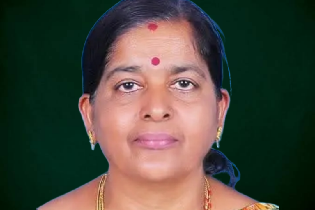 കോഴിക്കോട്  വാഹനാപകടത്തിൽ   വീട്ടമ്മയ്ക്ക് ദാരുണാന്ത്യം