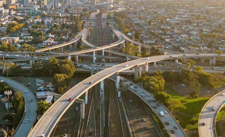 ബെംഗളൂരു–മൈസൂരു യാത്ര ഇനി 30 മിനിറ്റ് വേഗത്തിൽ:1.5 കിലോമീറ്റർ ലിങ്ക് റോഡ് ഉടൻ തുറക്കും