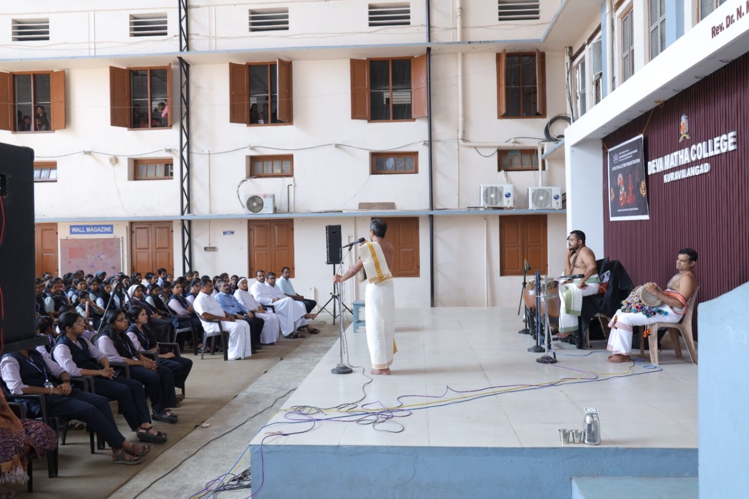 കൂടിയാട്ടം സോദാഹരണ പ്രഭാഷണം: സദസ്യർക്കു പുതുമയാർന്ന അനുഭവം