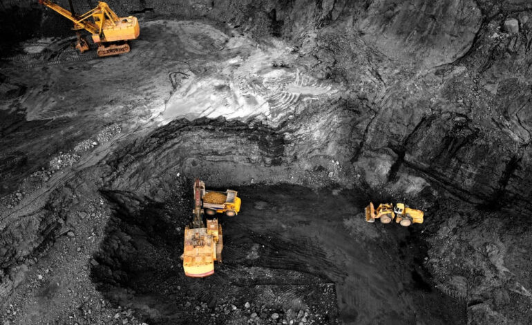 ജാർഖണ്ഡ് ധൻബാദിലെ കൽക്കരി ഖനികളിൽ വിഷവാതക ചോർച്ച തുടരുന്നു; രണ്ട് പേർക്ക് ദാരുണാന്ത്യം