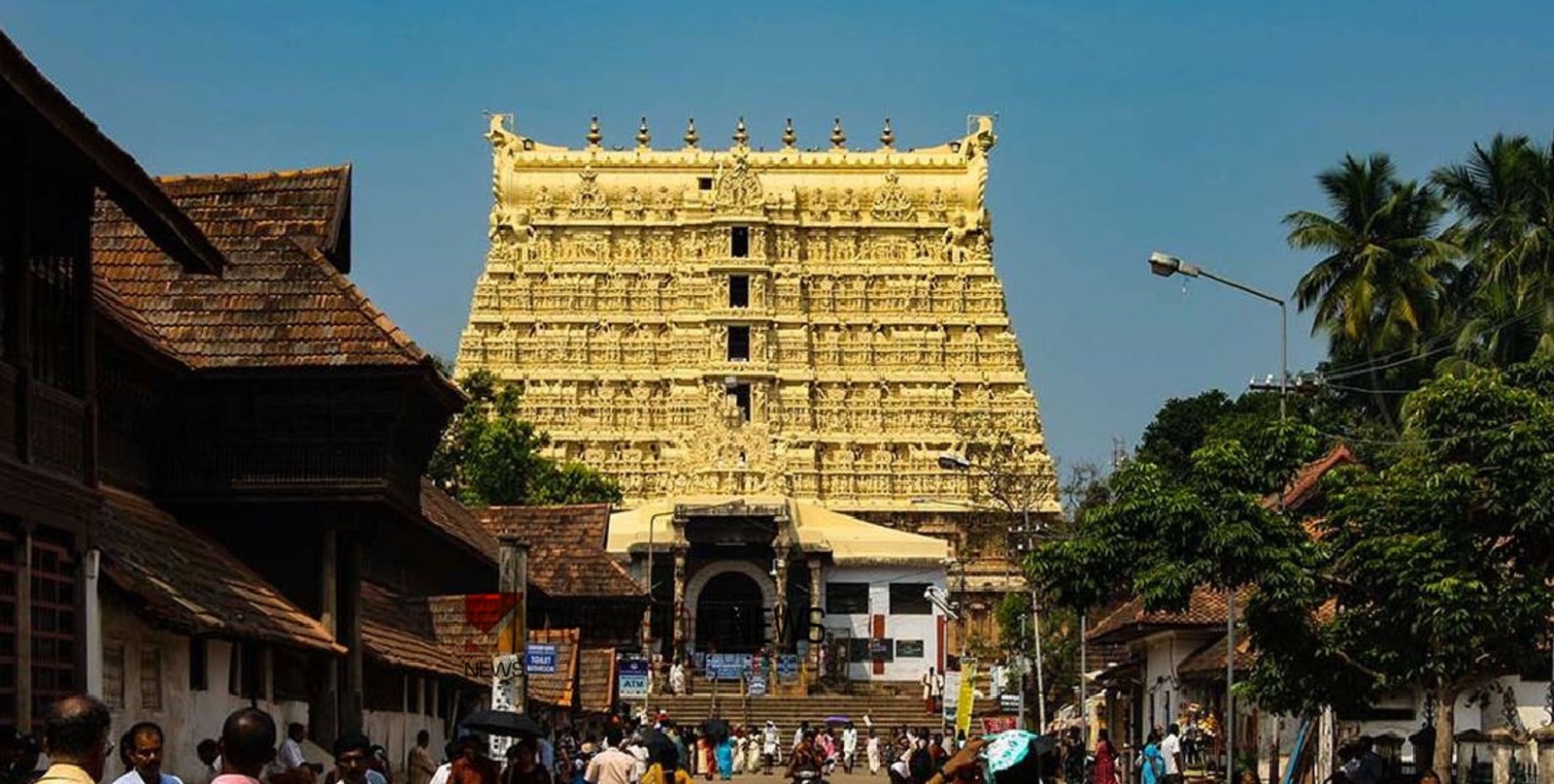 മെറ്റാ ഗ്ലാസ് ധരിച്ച് പത്മനാഭസ്വാമി ക്ഷേത്രത്തില്‍ കയറി; ശ്രീലങ്കന്‍ സ്വദേശി കസ്റ്റഡിയില്‍