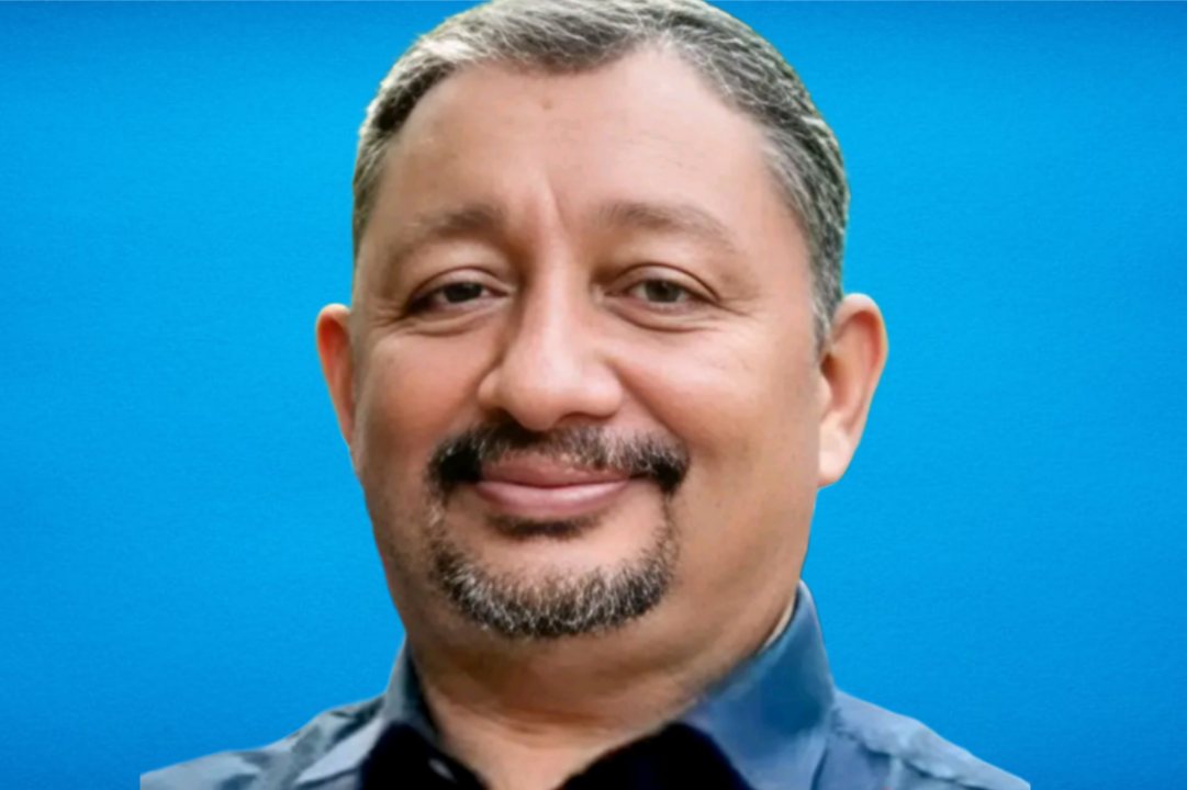 മലക്കല്ലിൽ വാഹനാപകടം: സ്കൂട്ടർ യാത്രക്കാരൻ മരിച്ചു:ഭാര്യക്ക് ഗുരുതര പരിക്ക്; ഒന്നര വയസ്സുകാരൻ രക്ഷപ്പെട്ടു