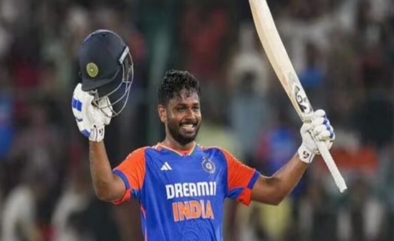 ടി20 ലോകകപ്പിനുള്ള ഇന്ത്യന്‍ ക്രിക്കറ്റ് ടീമിനെ പ്രഖ്യാപിച്ചു:മലയാളി താരം സഞ്ജു സാംസണെ ടീമില്‍ നിലനിര്‍ത്തി.