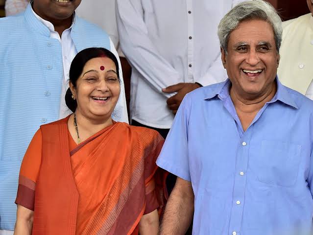 സുഷമാ സ്വരാജിന്റെ ഭർത്താവ് അന്തരിച്ചു